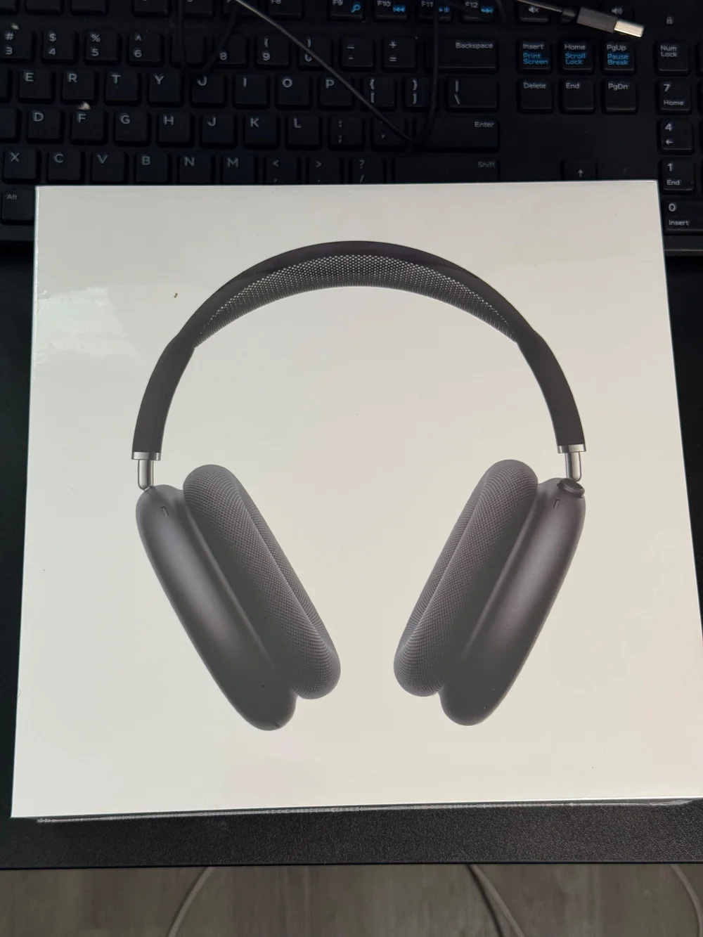 Apple AirPods Max - Black Over-Ear Headphones